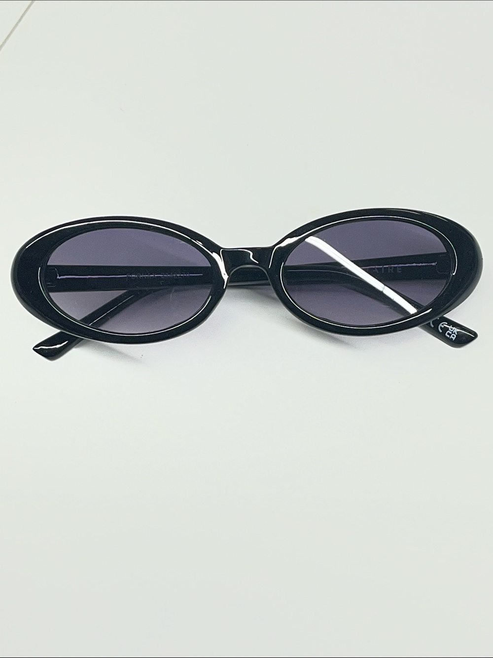 Aire Uni-Sex Fornax Oval Sunglasses Size Small